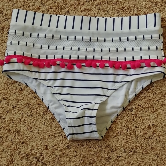 Suit bottoms - Picture 2 of 3